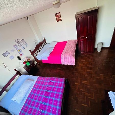 Hotel Estrellita Inn Alameda 키토 외부 사진