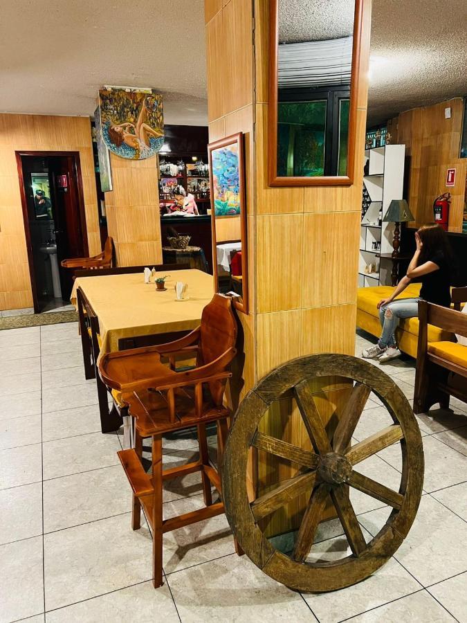 Hotel Estrellita Inn Alameda 키토 외부 사진