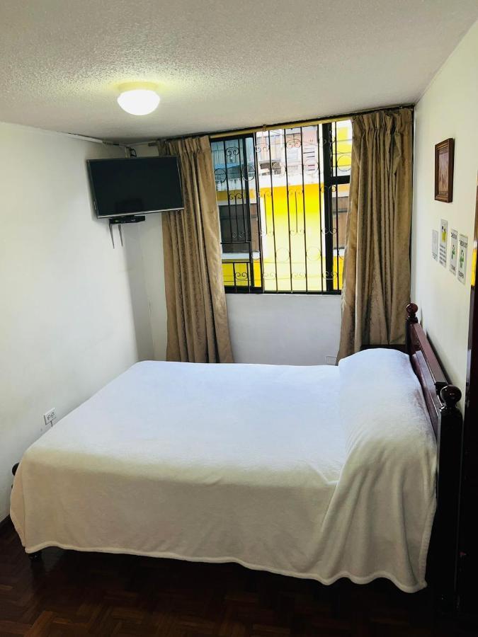 Hotel Estrellita Inn Alameda 키토 외부 사진
