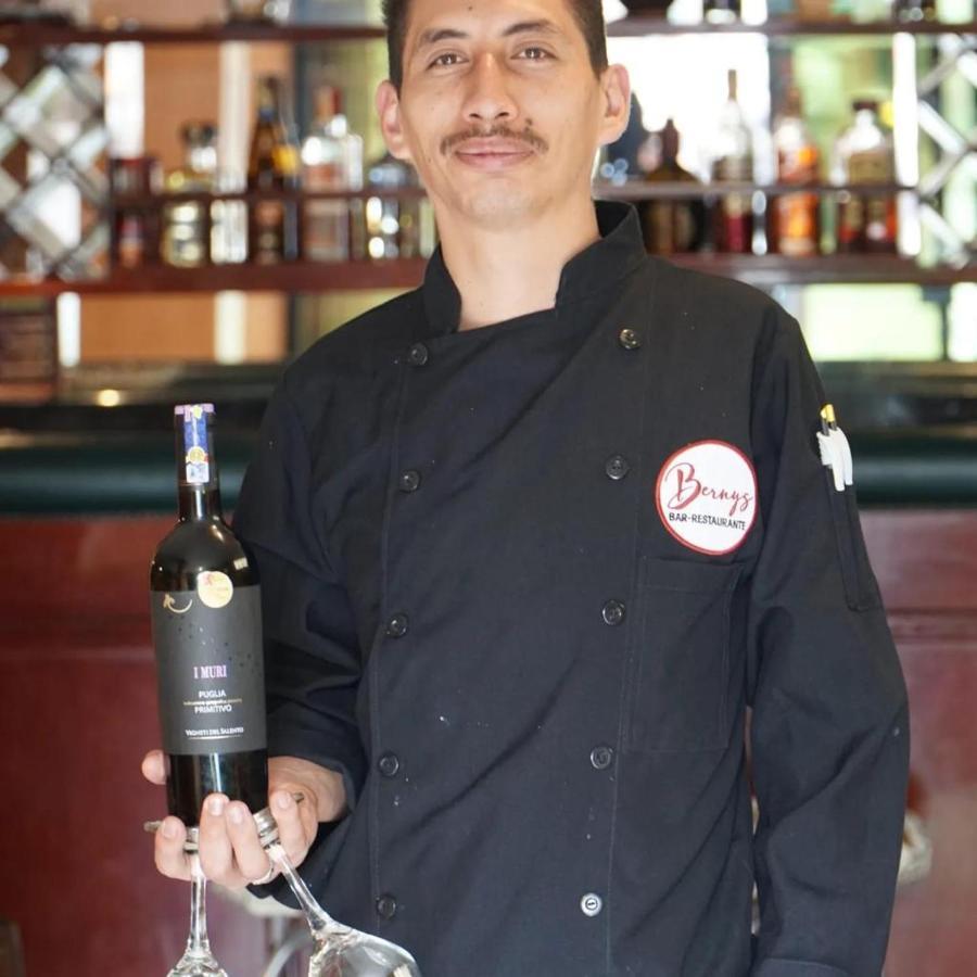 Hotel Estrellita Inn Alameda 키토 외부 사진