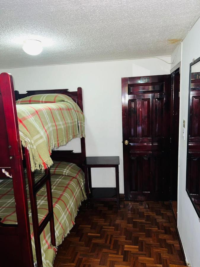 Hotel Estrellita Inn Alameda 키토 외부 사진