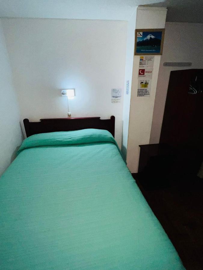 Hotel Estrellita Inn Alameda 키토 외부 사진