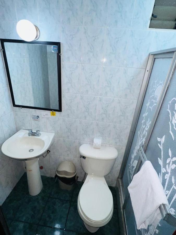 Hotel Estrellita Inn Alameda 키토 외부 사진