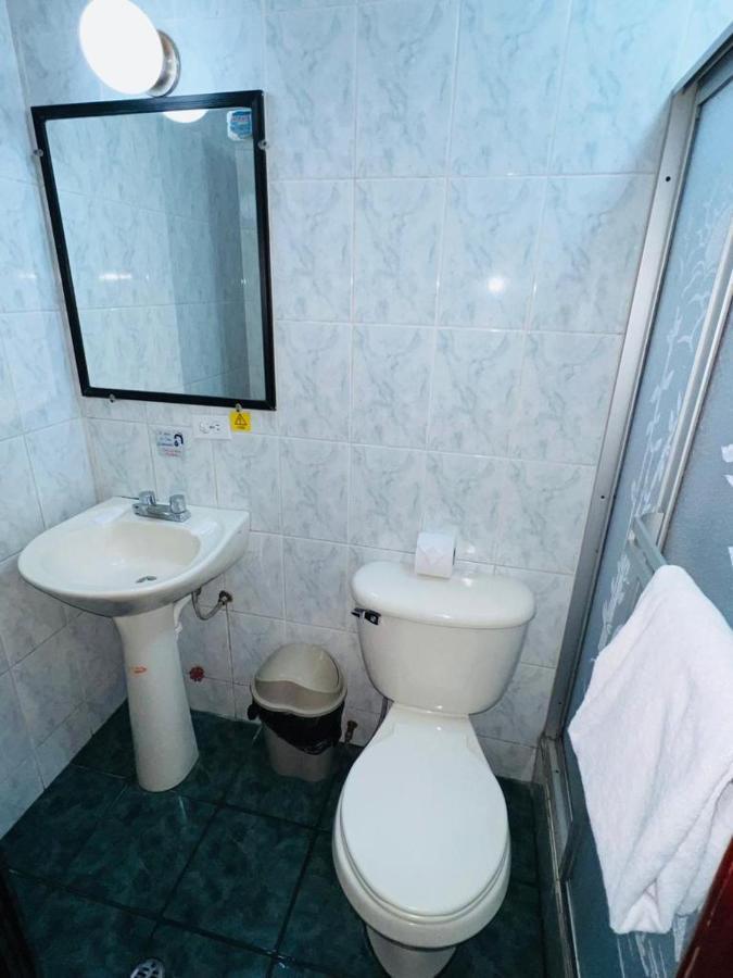 Hotel Estrellita Inn Alameda 키토 외부 사진