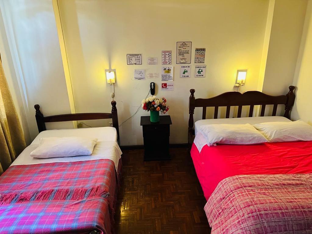 Hotel Estrellita Inn Alameda 키토 외부 사진