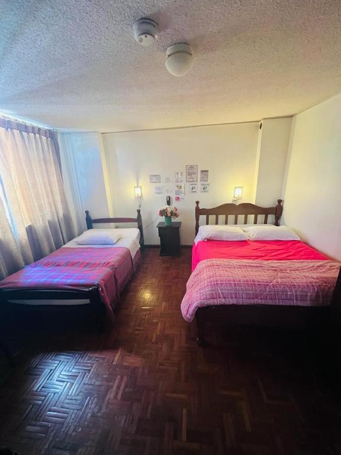 Hotel Estrellita Inn Alameda 키토 외부 사진